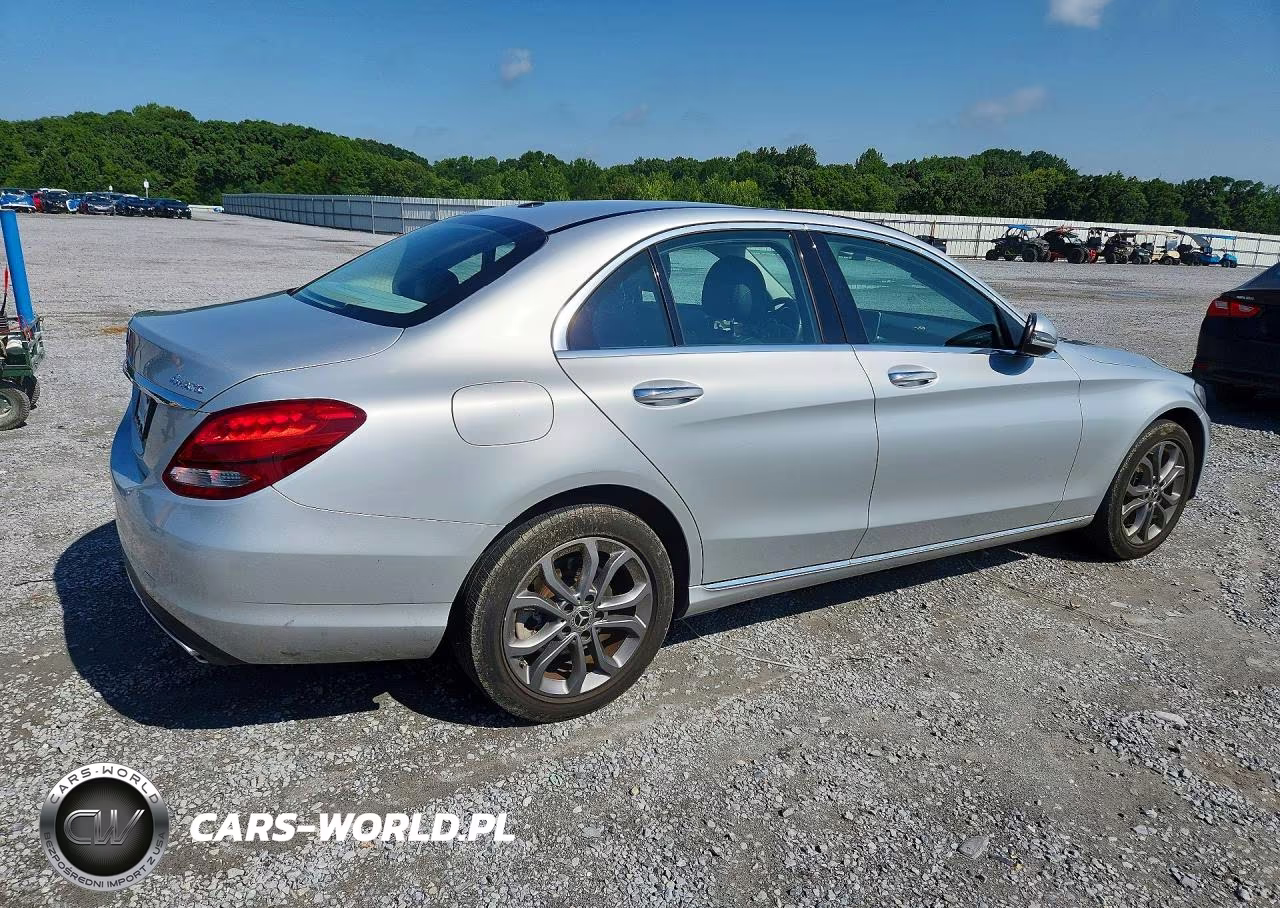2018 Mercedes-Benz C 300 4Matic VIN:55SWF4KB4JU254214 - 3