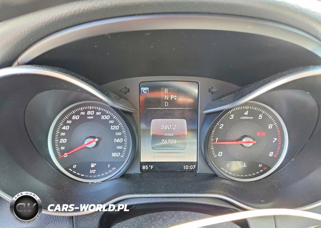 2018 Mercedes-Benz C 300 4Matic VIN:55SWF4KB4JU254214 - 9