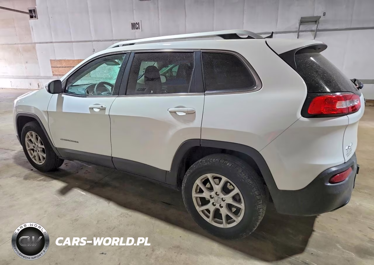 2016 Jeep Cherokee Latitude VIN:1C4PJMCS9GW123691 - 2