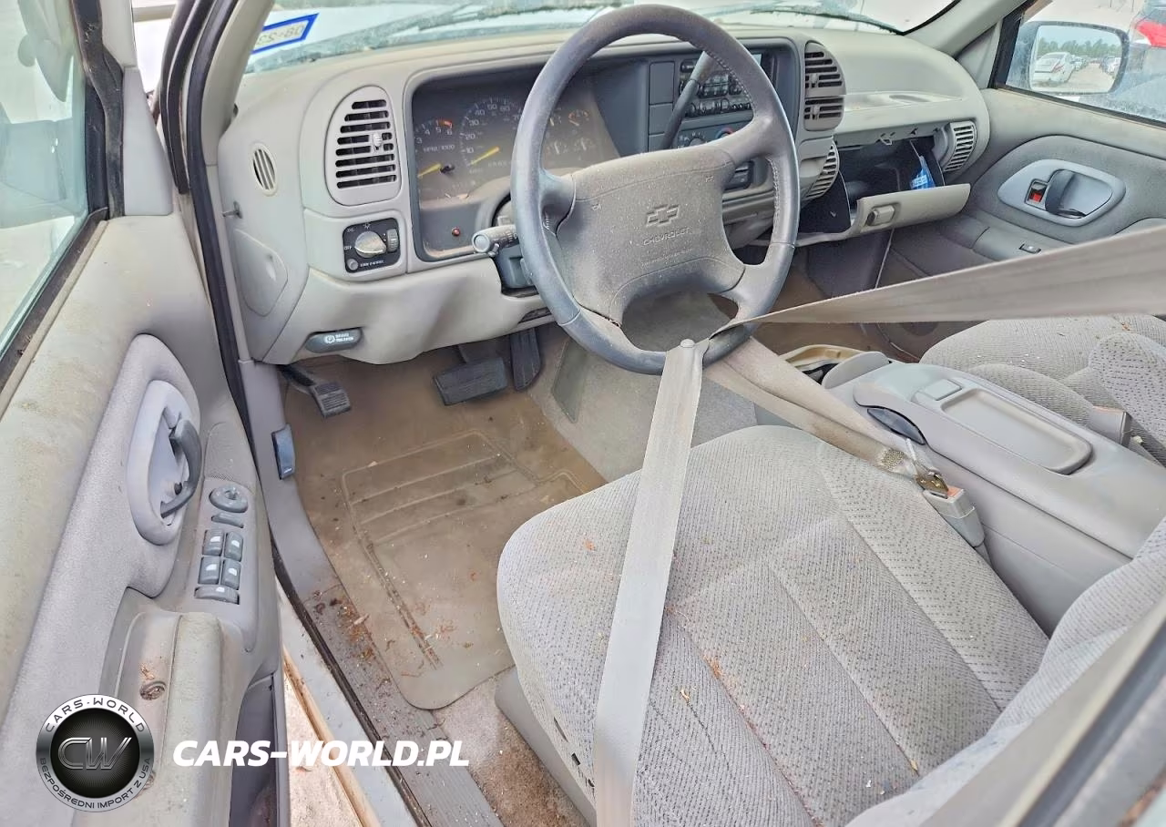 1996 Chevrolet Tahoe VIN:1GNEC13R1TJ418828 - 8