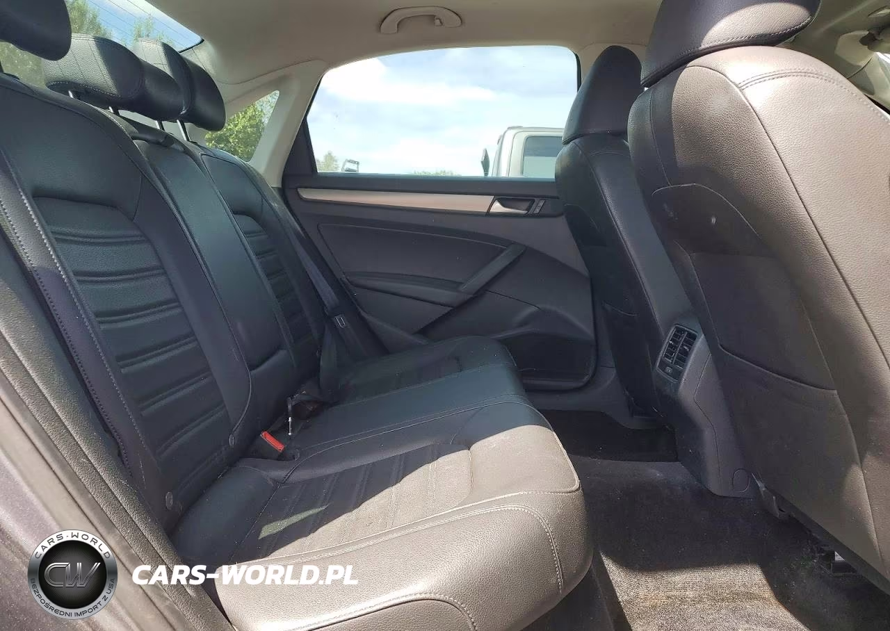 2015 Volkswagen Passat 1.8T Se VIN:1VWBT7A33FC059971 - 10