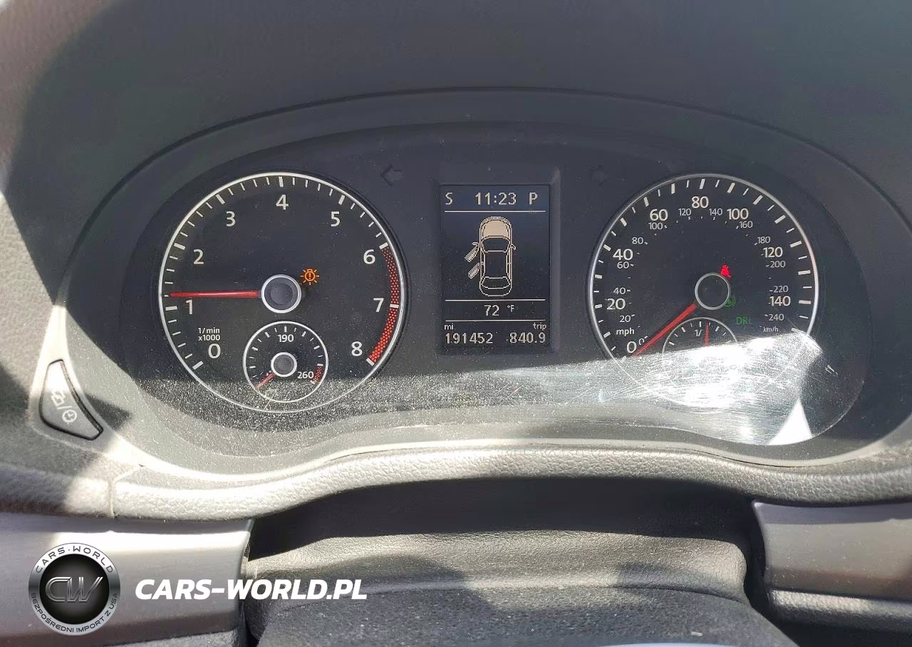 2015 Volkswagen Passat 1.8T Se VIN:1VWBT7A33FC059971 - 9