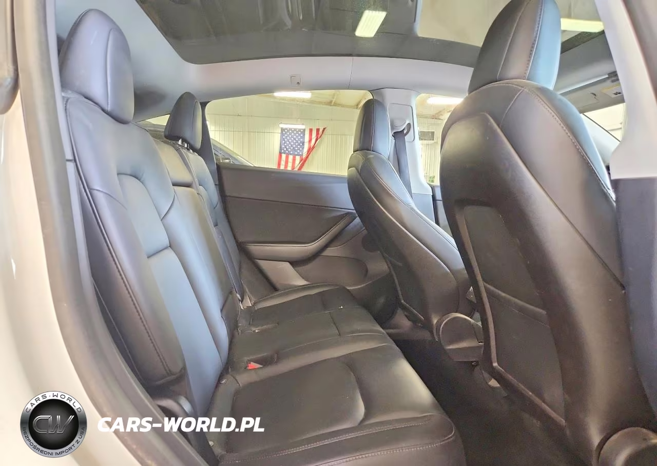 2020 Tesla Model Y VIN:5YJYGDEEXLF032129 - 11