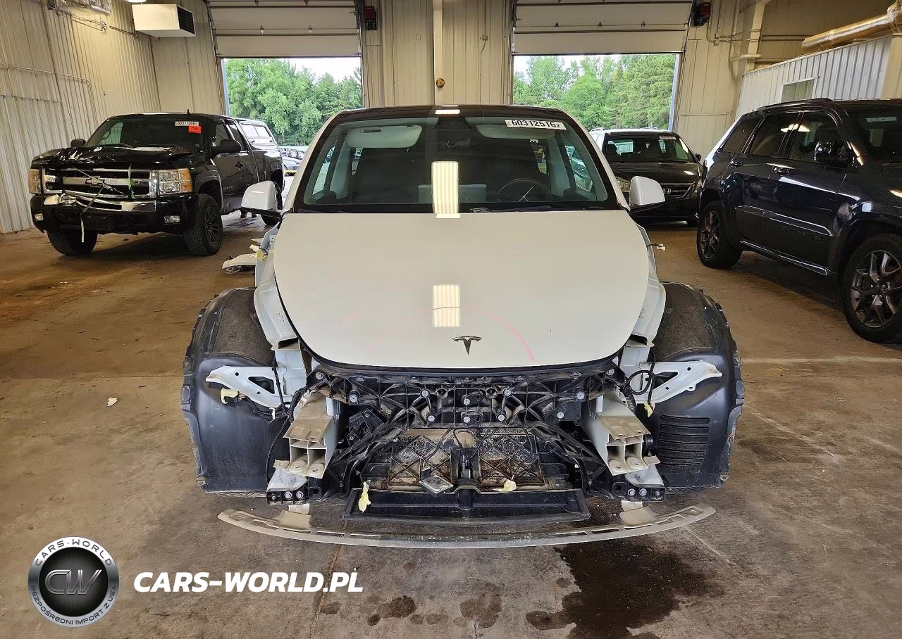 2020 Tesla Model Y VIN:5YJYGDEEXLF032129 - 5
