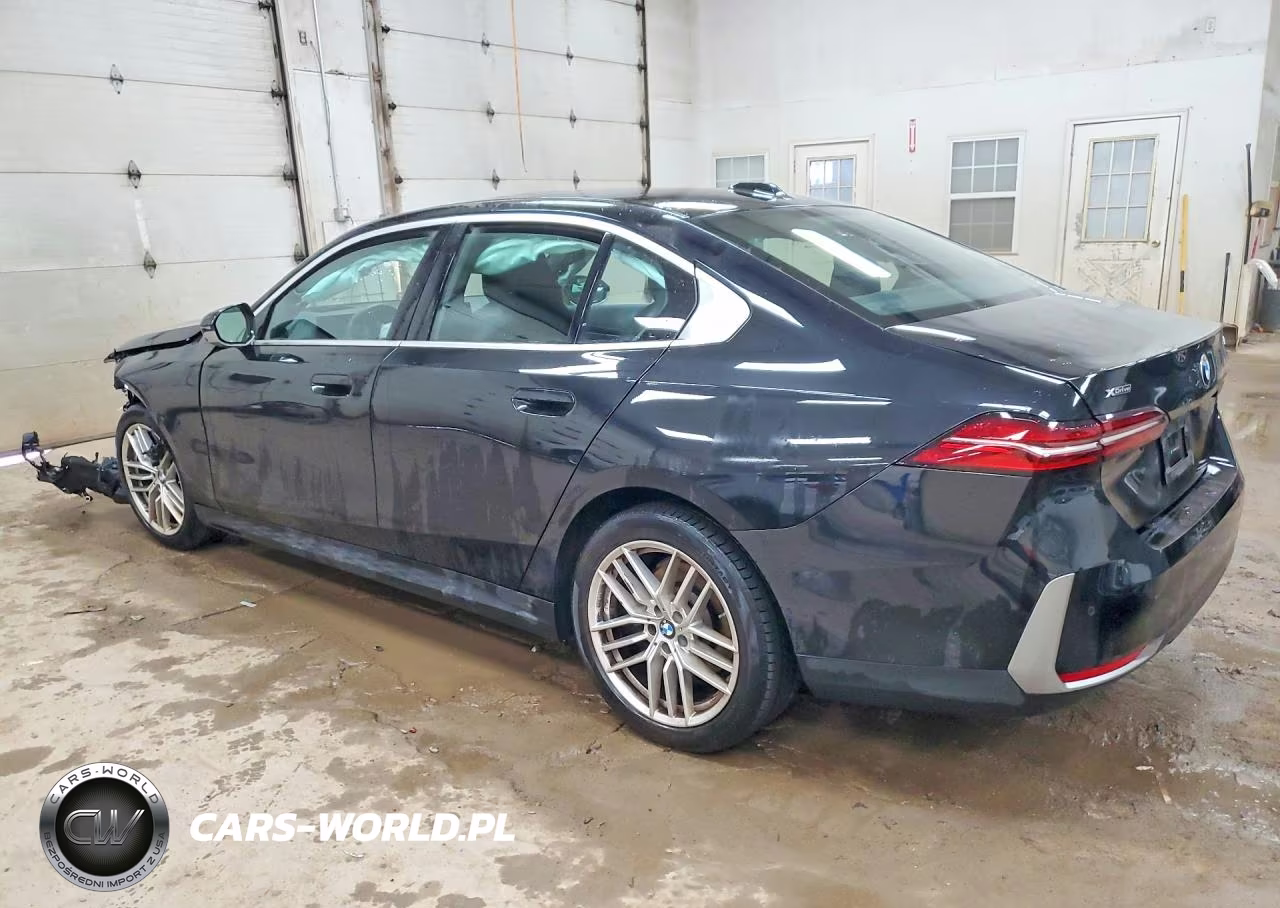 2024 BMW 530 Xi VIN:WBA53FJ05RCP67771 - 2