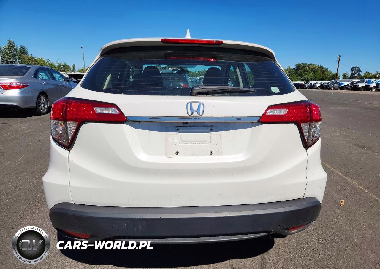 2020 Honda Hr-V Lx VIN:3CZRU6H32LM716407 - 6