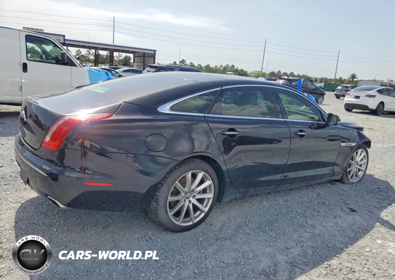 2011 Jaguar Xjl VIN:SAJWA2GB8BLV01845 - 3
