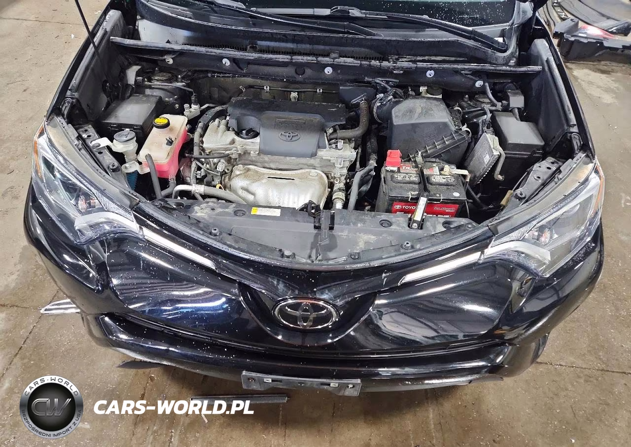 2018 Toyota Rav4 Xle VIN:2T3RFREV7JW822760 - 12