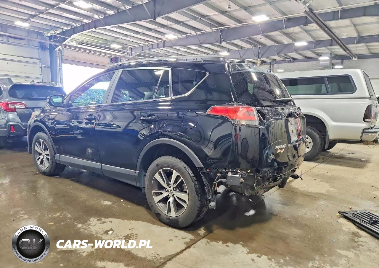 2018 Toyota Rav4 Xle VIN:2T3RFREV7JW822760 - 2