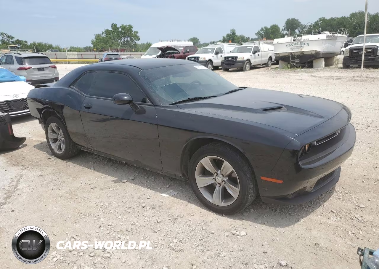 2021 Dodge Challenger Sxt VIN:2C3CDZAG6MH627227 - 4