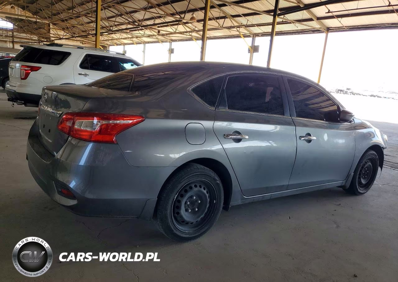 2018 Nissan Sentra S VIN:3N1AB7AP5JY316328 - 3