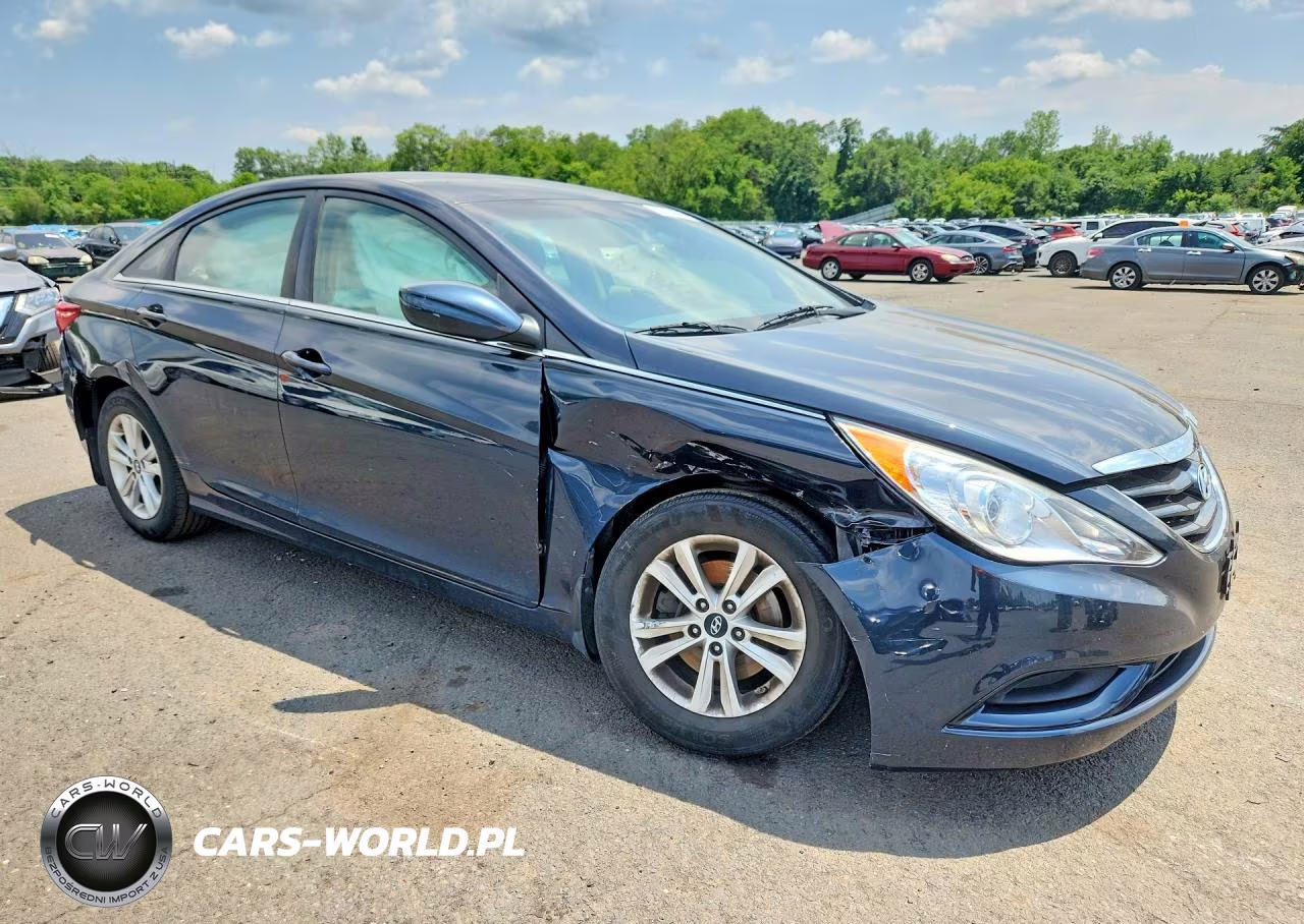 2012 Hyundai Sonata Gls VIN:5NPEB4AC9CH400968 - 4