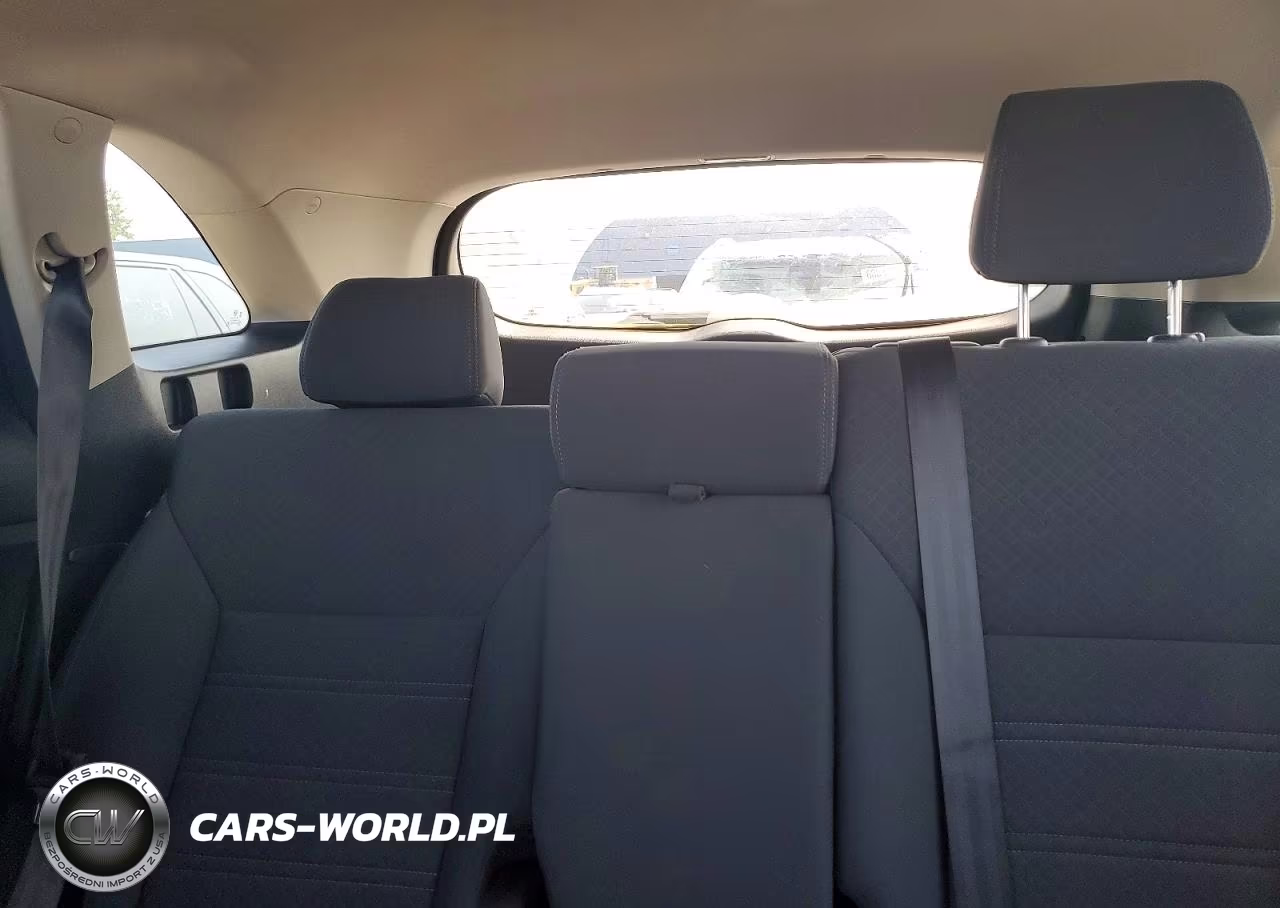 2017 Kia Sorento Lx VIN:5XYPG4A31HG253912 - 10