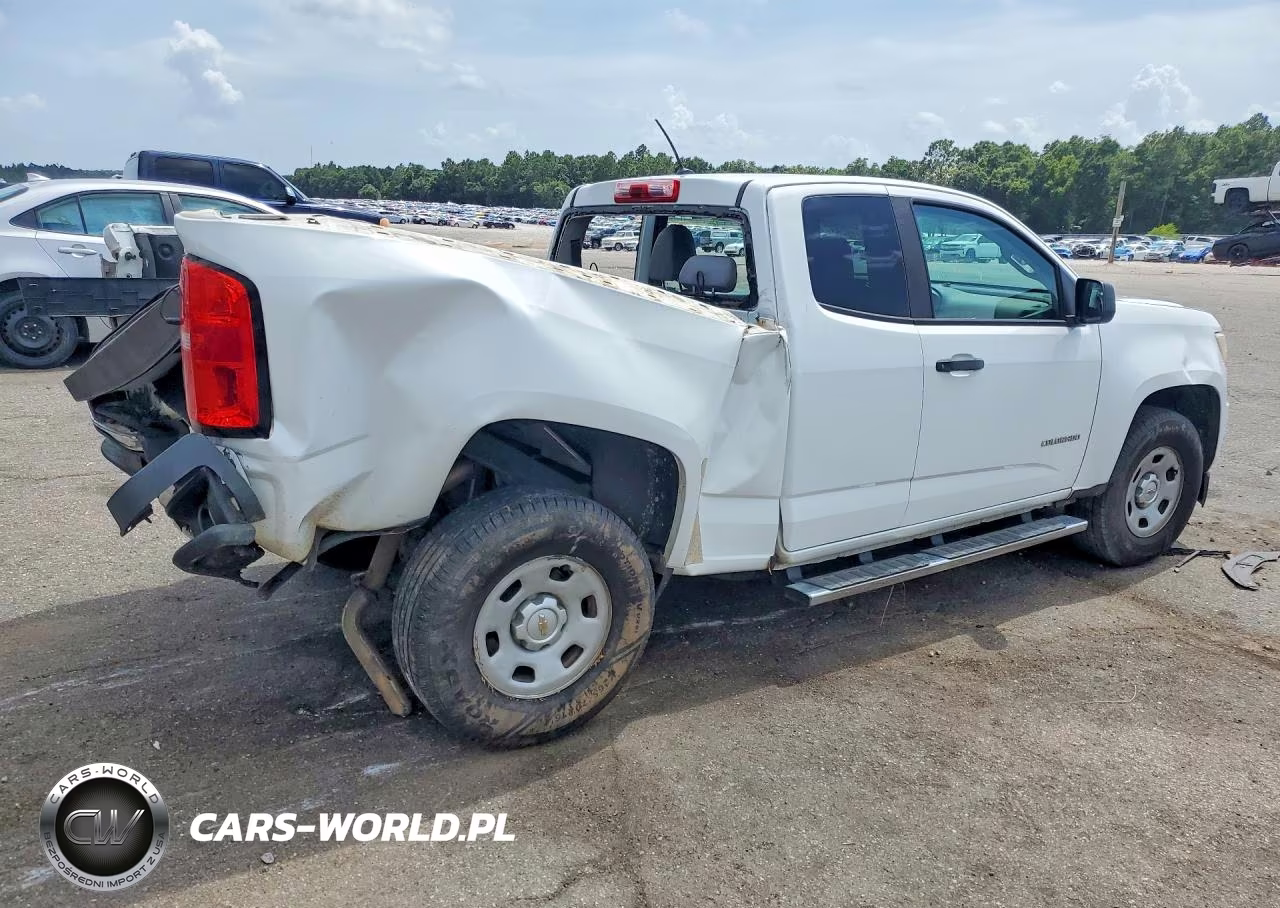 2017 Chevrolet Colorado VIN:1GCHSBEA7H1309674 - 3