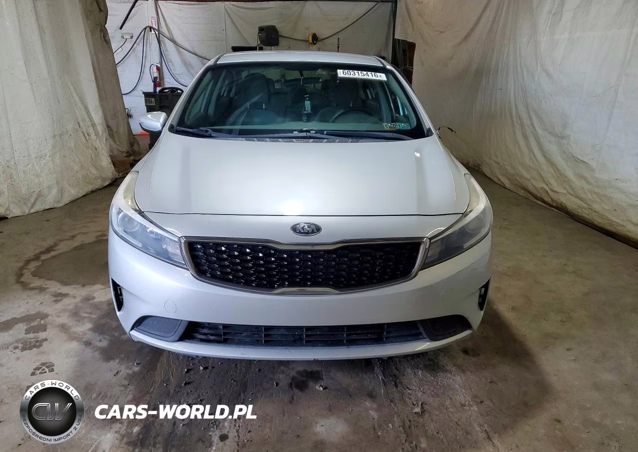2017 Kia Forte Lx VIN:3KPFL4A77HE074460 - 5