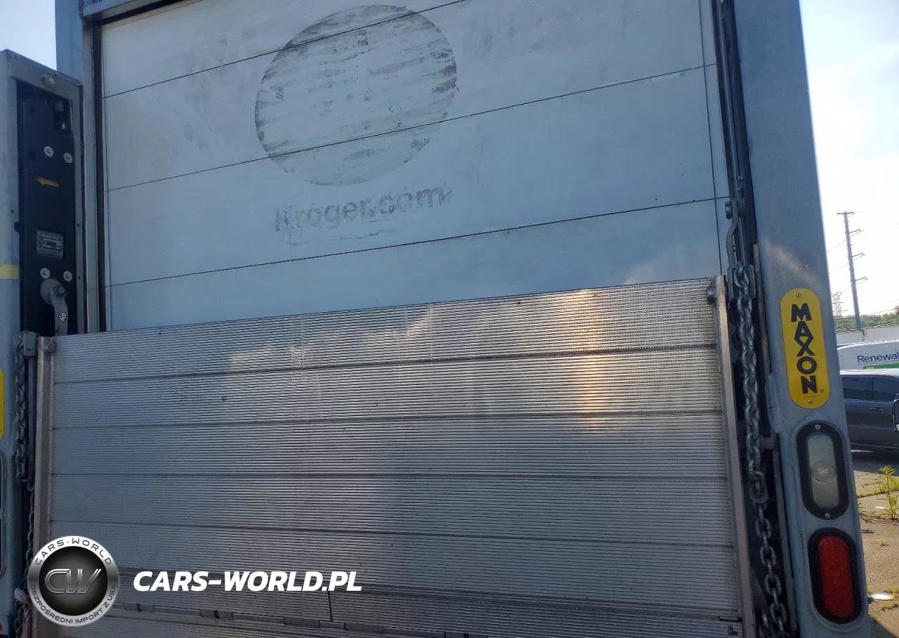 2020 Freightliner M2 106 Med - Refrigerated Box Truck VIN:3ALACWFB8LDME2821 - 10
