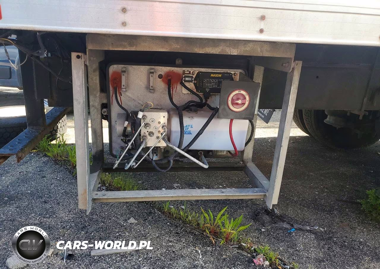 2020 Freightliner M2 106 Med - Refrigerated Box Truck VIN:3ALACWFB8LDME2821 - 11