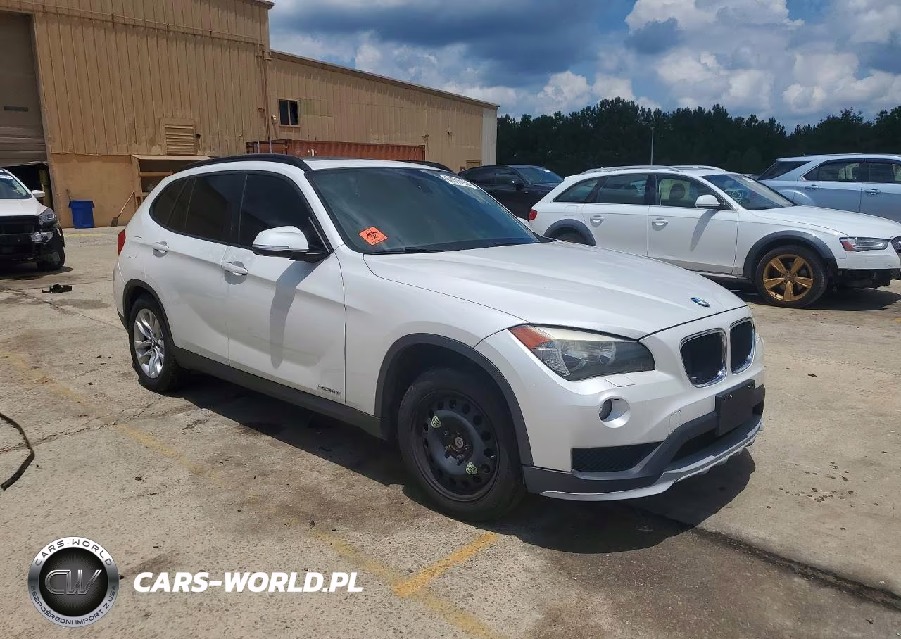 2015 BMW X1 xDrive28I VIN:WBAVL1C52FVY40199 - 4