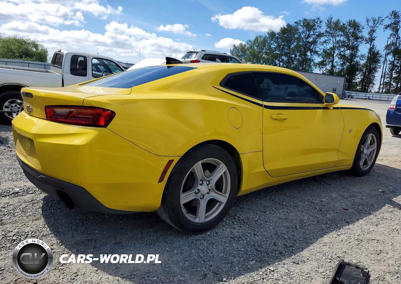 2017 Chevrolet Camaro Lt VIN:1G1FB1RX5H0121010 - 3