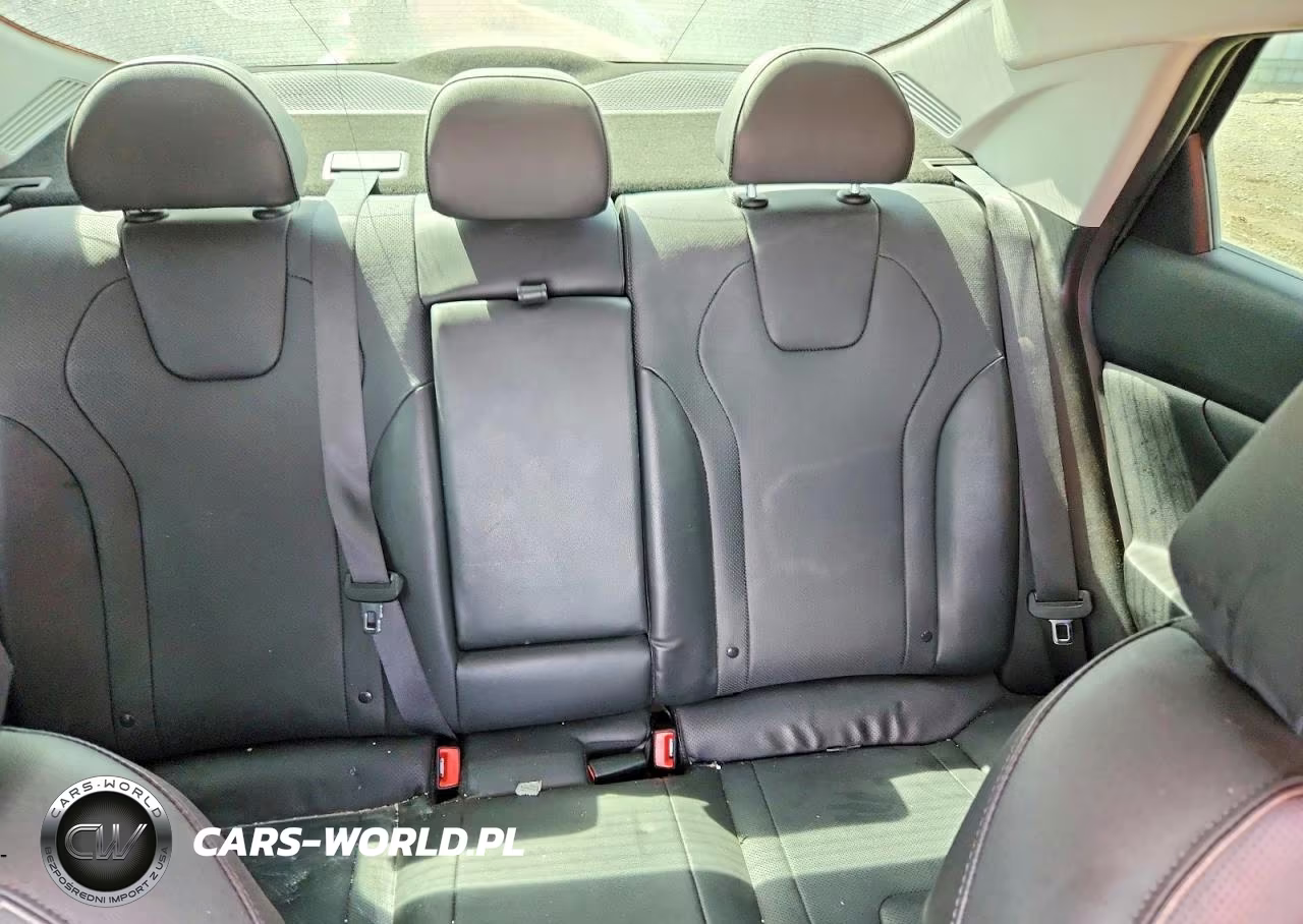 2022 Hyundai Elantra Limited VIN:KMHLP4AG4NU318744 - 10