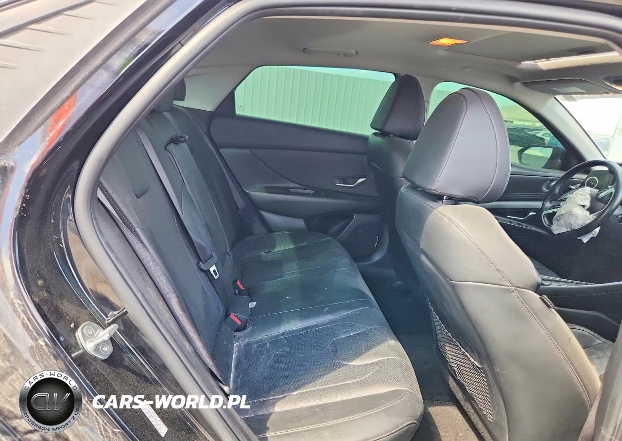 2022 Hyundai Elantra Limited VIN:KMHLP4AG4NU318744 - 11