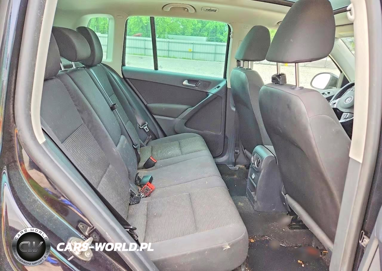 2013 Volkswagen Tiguan S VIN:WVGAV3AX7DW592000 - 11