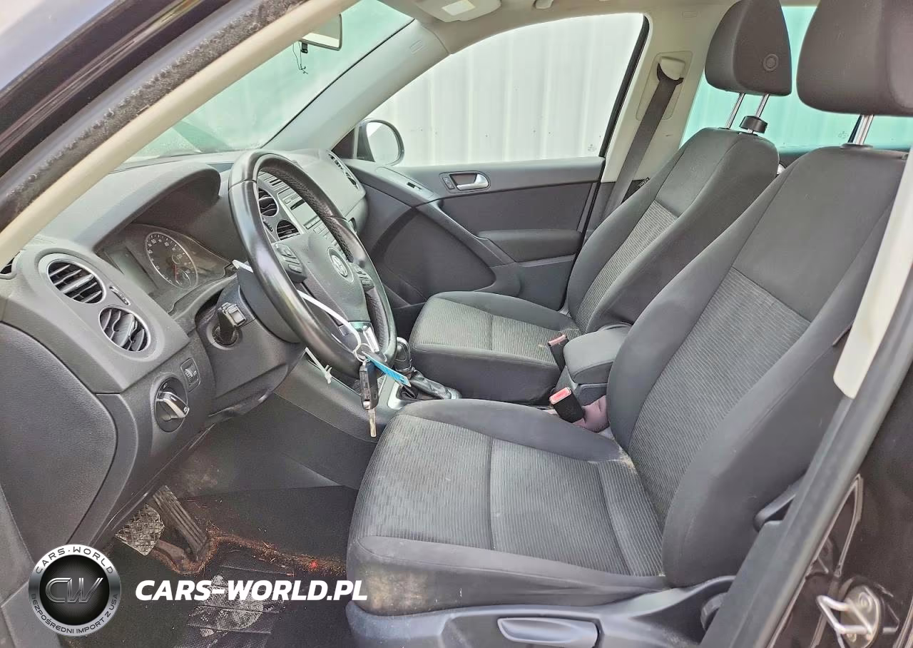 2013 Volkswagen Tiguan S VIN:WVGAV3AX7DW592000 - 7