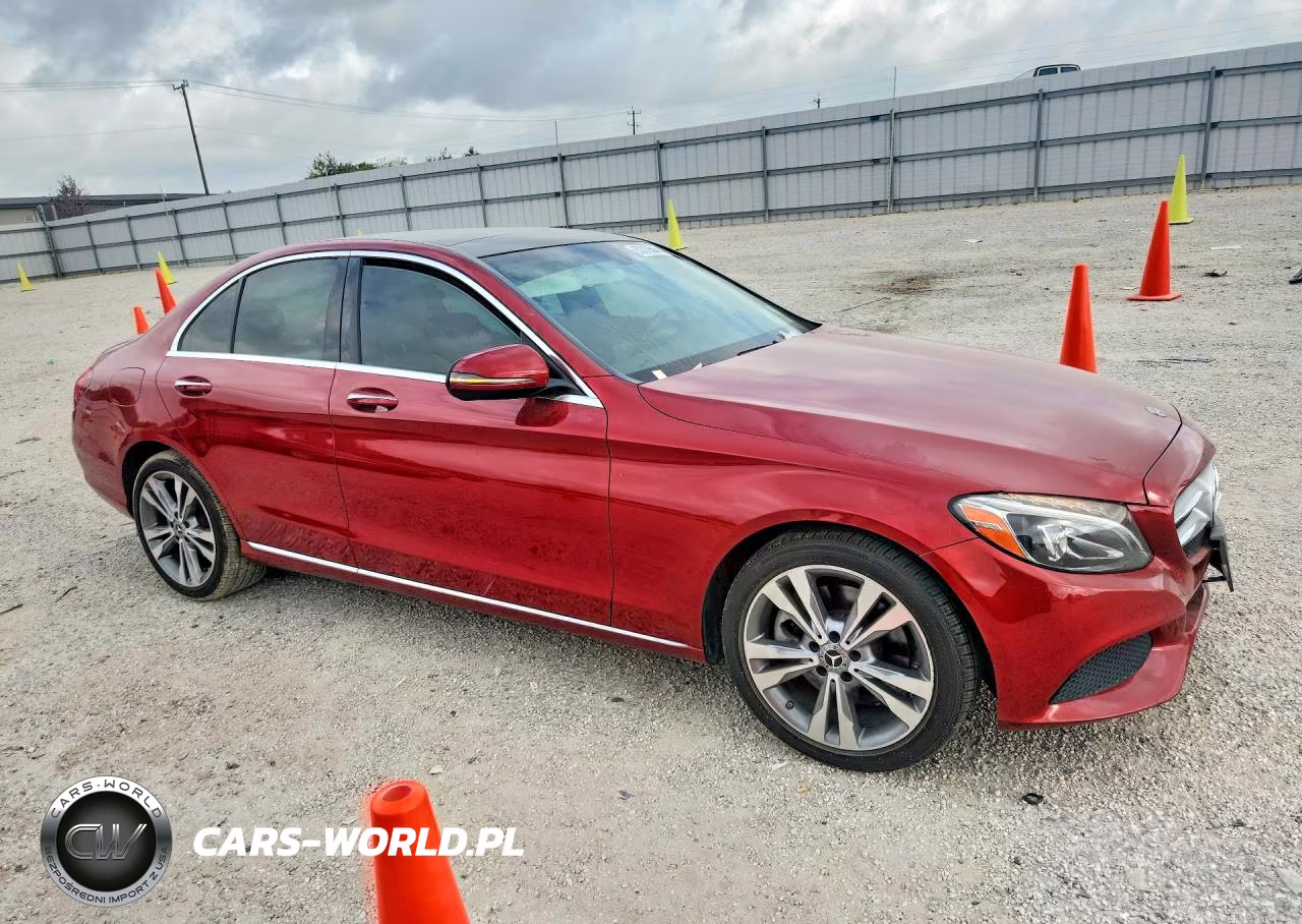 2018 Mercedes-Benz C 300 VIN:55SWF4JB2JU248493 - 4