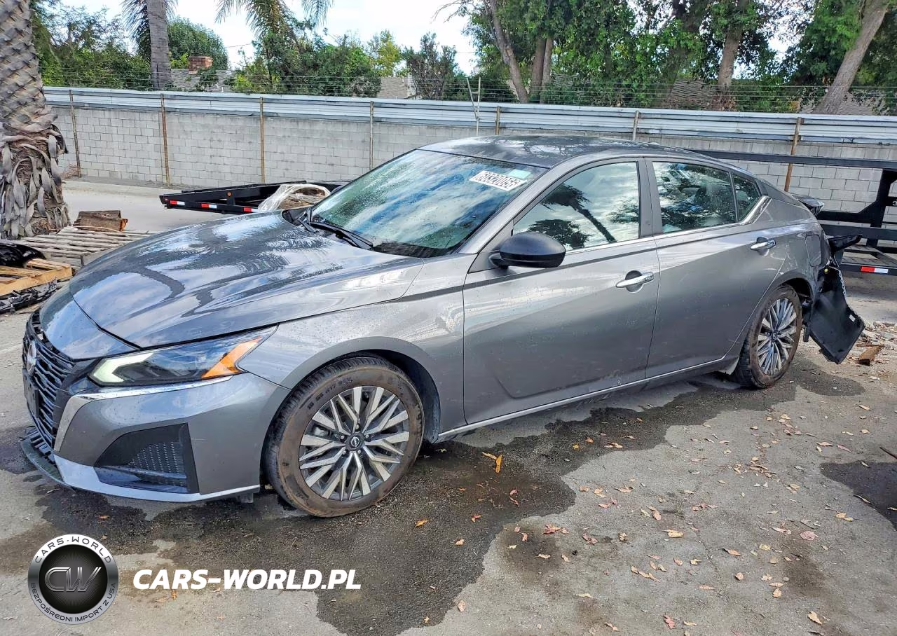 2025 Nissan Altima Sv – zdjęcie 1 z 12