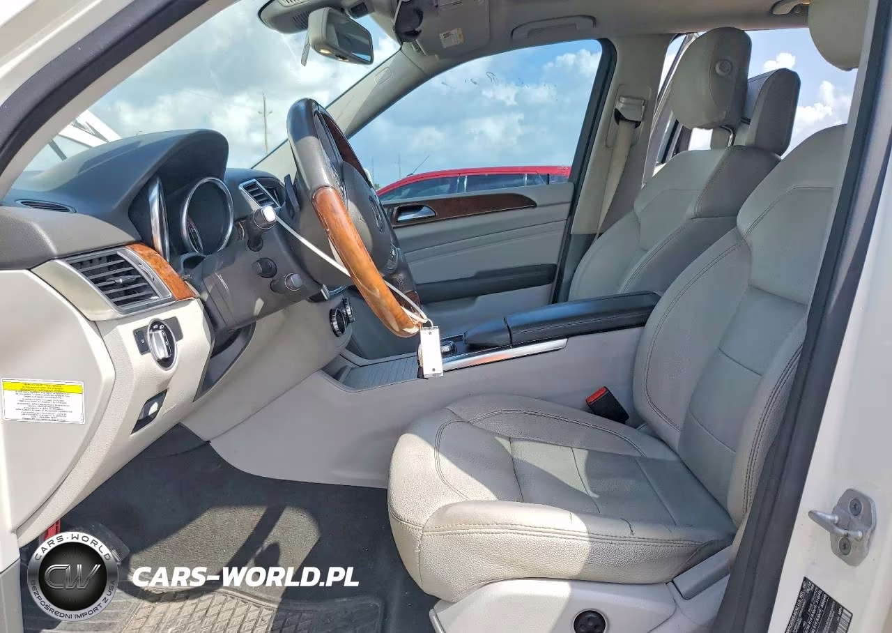 2012 Mercedes-Benz Ml 550 4Matic VIN:4JGDA7DB0CA082163 - 7