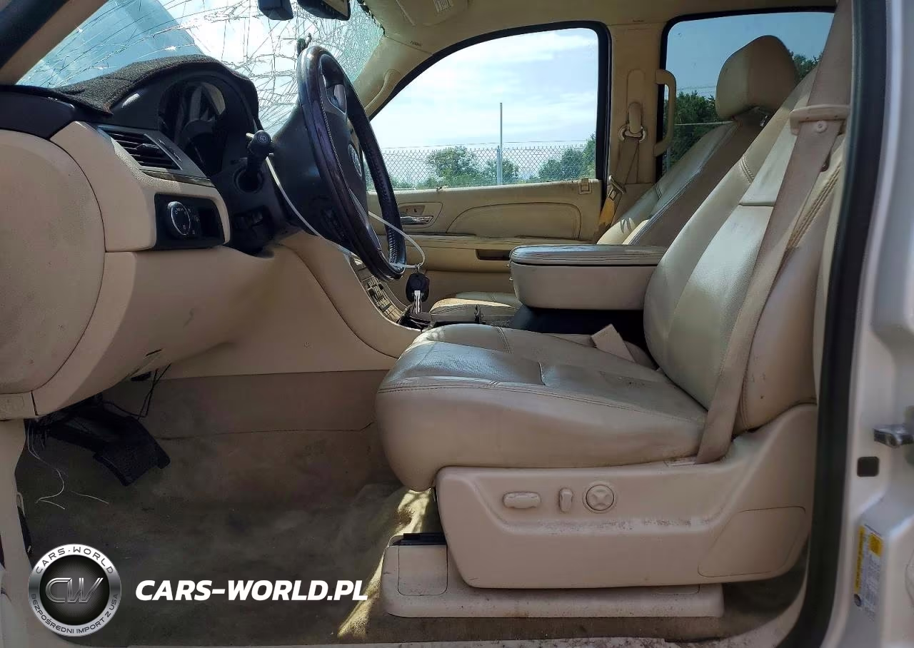2007 Cadillac Escalade Luxury VIN:1GYFK63847R252729 - 7