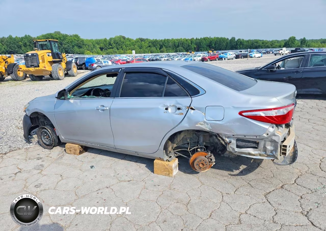 2015 Toyota Camry Le VIN:4T4BF1FKXFR454457 - 2