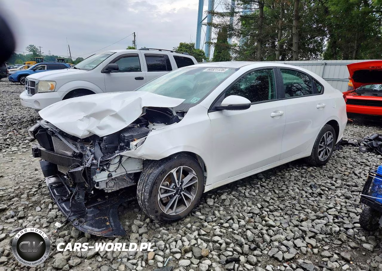 2024 Kia Forte Lxs – zdjęcie 1 z 13