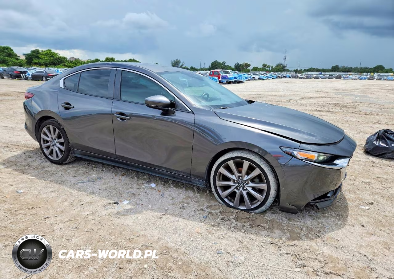 2021 Mazda 3 Preferred VIN:3MZBPBCL3MM203924 - 4
