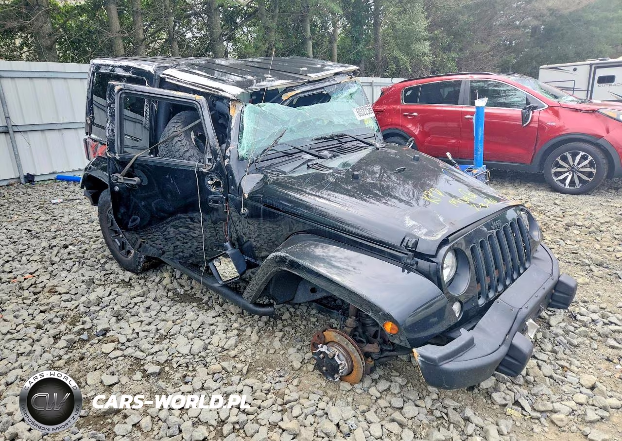 2016 Jeep Wrangler Sahara VIN:1C4AJWBG0GL152934 - 4