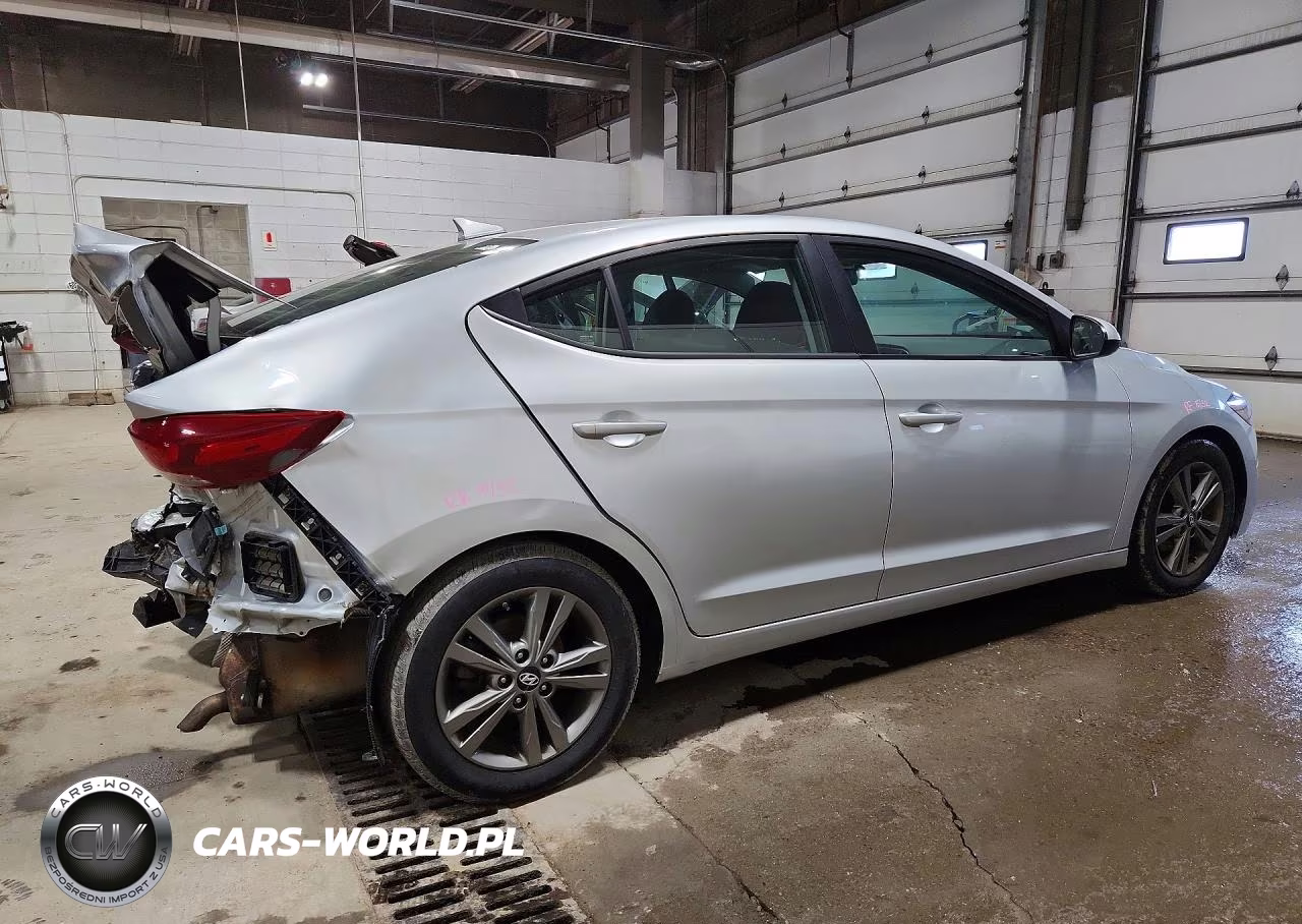 2018 Hyundai Elantra Sel VIN:5NPD84LF4JH340290 - 3