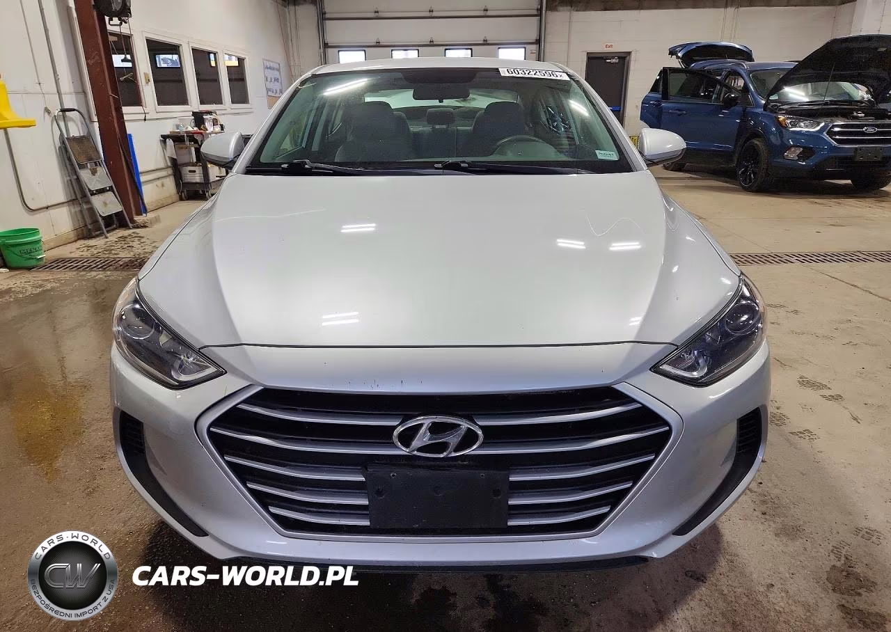 2018 Hyundai Elantra Sel VIN:5NPD84LF4JH340290 - 5