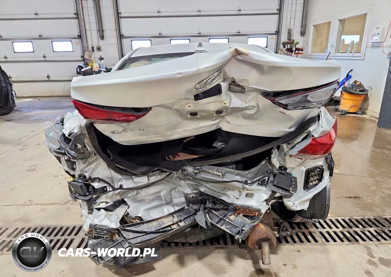 2018 Hyundai Elantra Sel VIN:5NPD84LF4JH340290 - 6