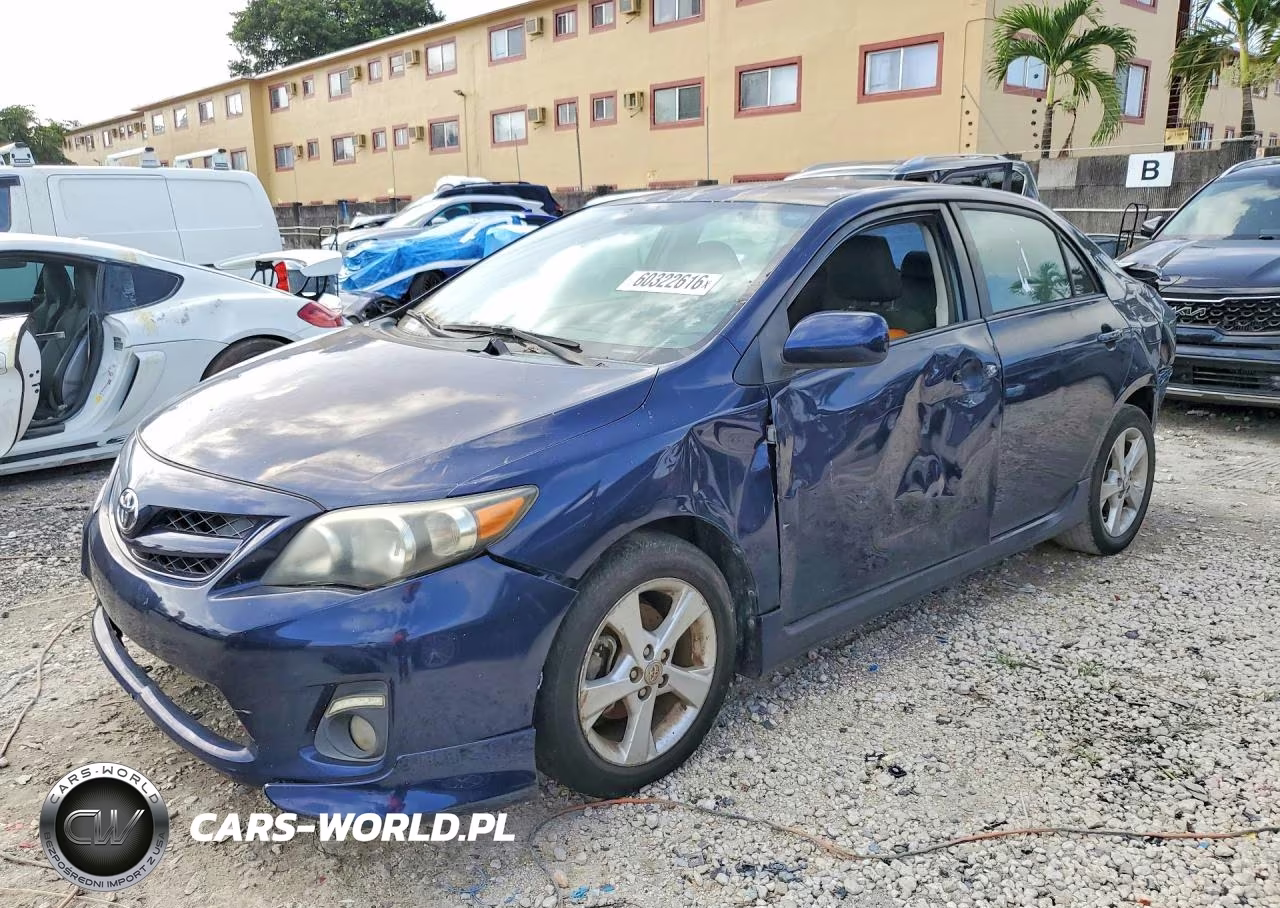 2013 Toyota Corolla S – zdjęcie 1 z 13