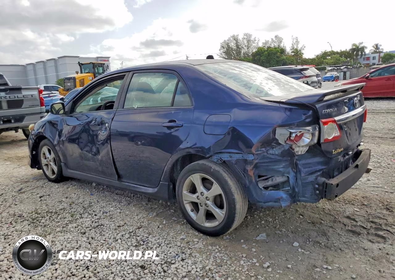 2013 Toyota Corolla S VIN:2T1BU4EE2DC942443 - 2