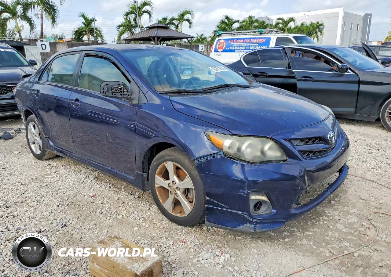2013 Toyota Corolla S VIN:2T1BU4EE2DC942443 - 4