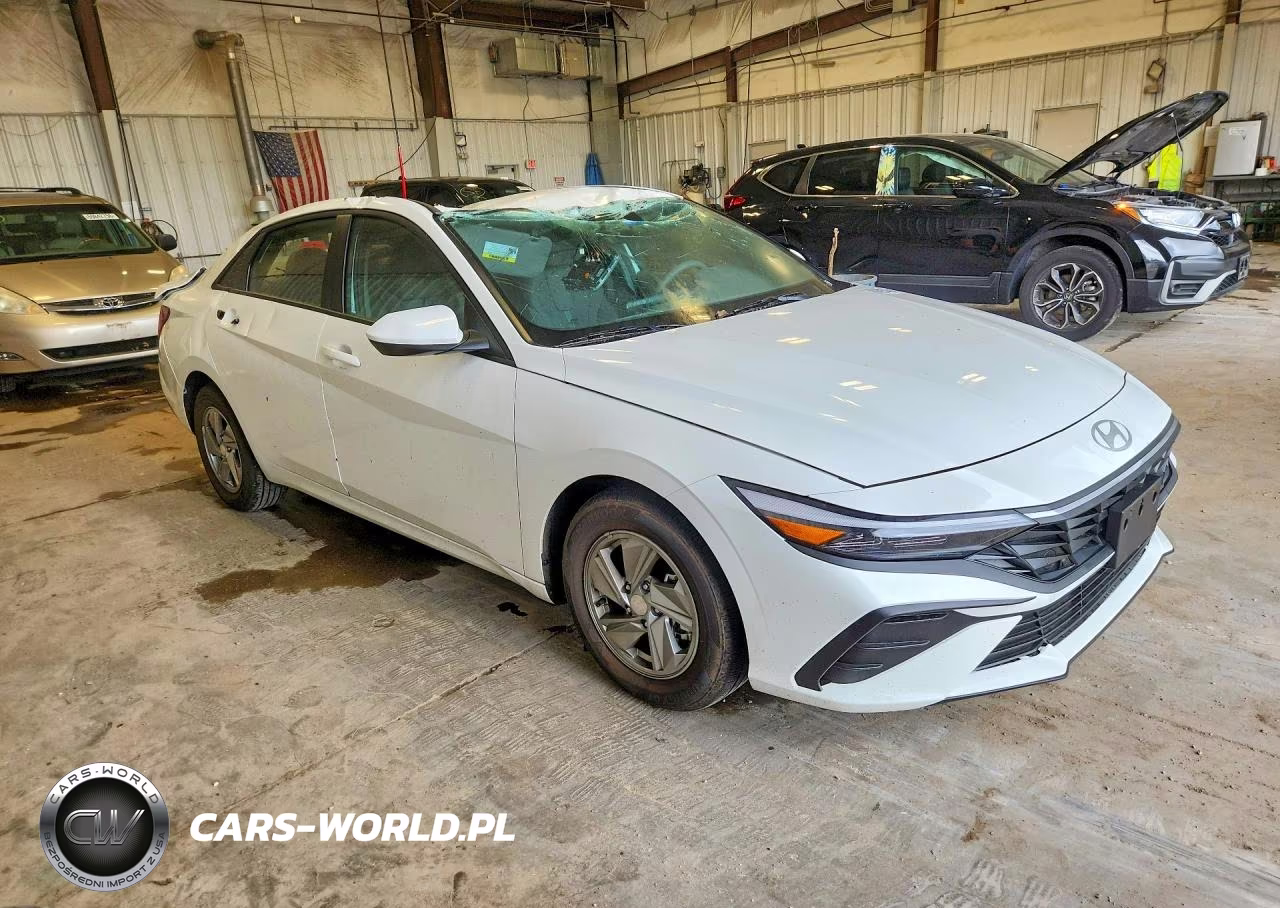 2026 Hyundai Elantra Se VIN:KMHLL4DG5TU221959 - 4