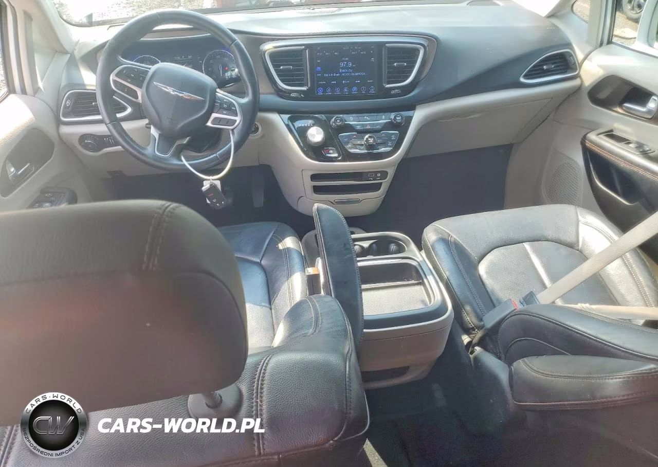 2017 Chrysler Pacifica VIN:2C4RC1BG8HR706116 - 8
