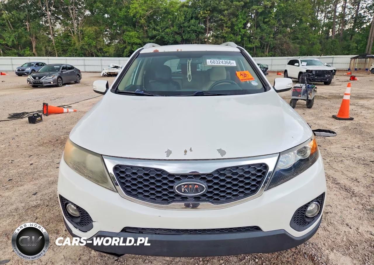 2011 Kia Sorento Lx VIN:5XYKT3A13BG150173 - 5