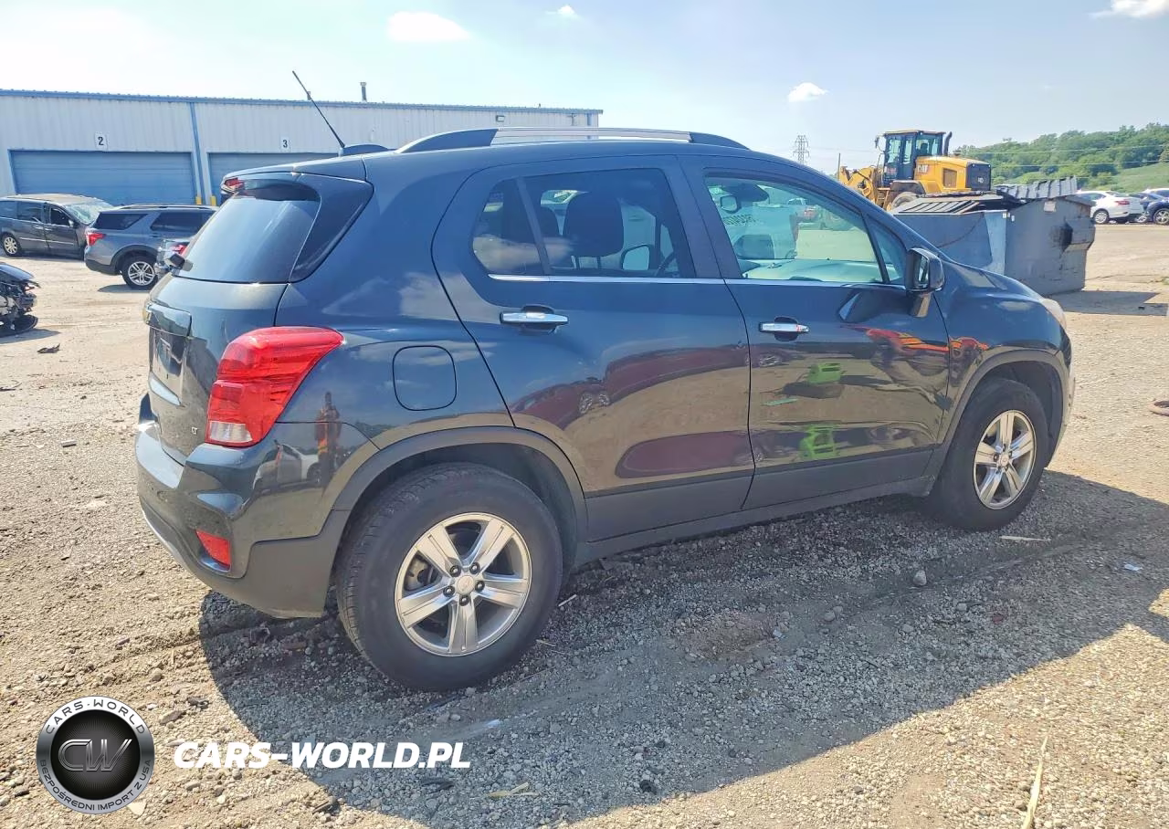 2018 Chevrolet Trax 1Lt VIN:3GNCJPSB2JL286320 - 3