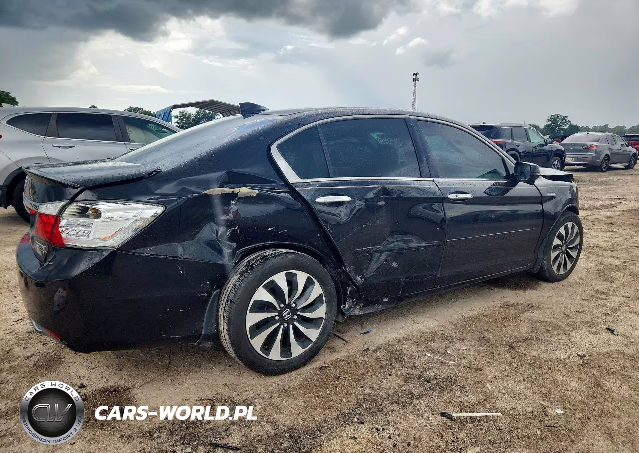 2015 Honda Accord Touring Hybrid VIN:1HGCR6F78FA007499 - 3