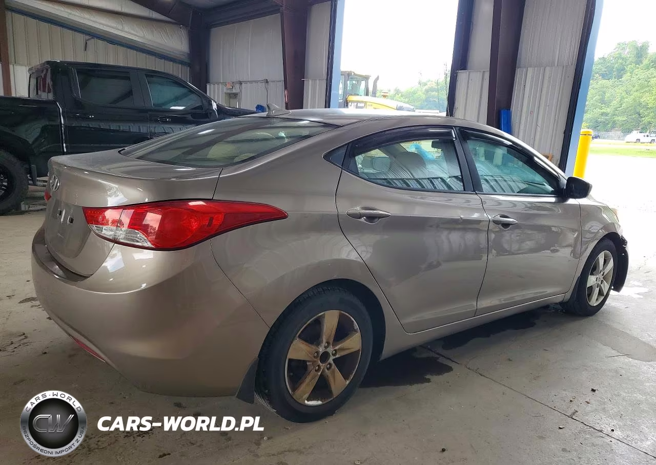 2013 Hyundai Elantra Gls VIN:5NPDH4AE6DH257068 - 3