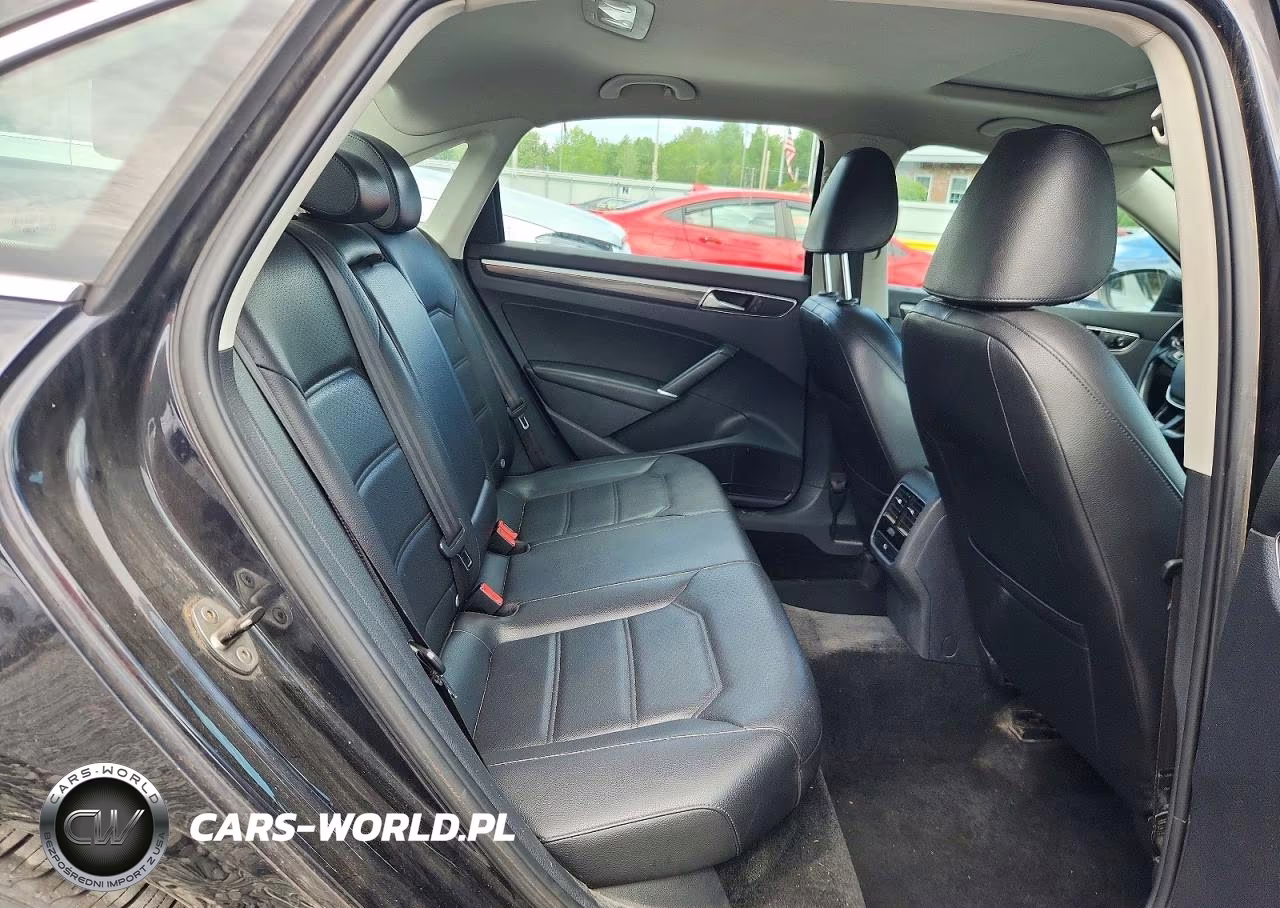 2017 Volkswagen Passat Se VIN:1VWBT7A3XHC011984 - 10