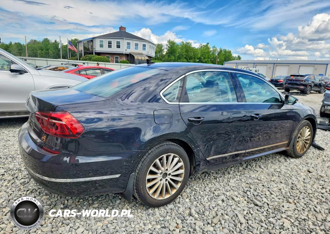 2017 Volkswagen Passat Se VIN:1VWBT7A3XHC011984 - 3