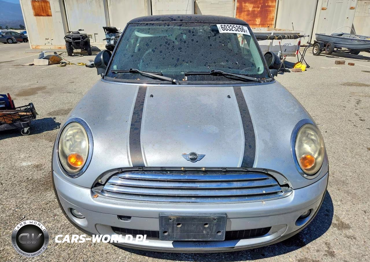 2010 Mini Cooper VIN:WMWMF3C50ATZ64264 - 5
